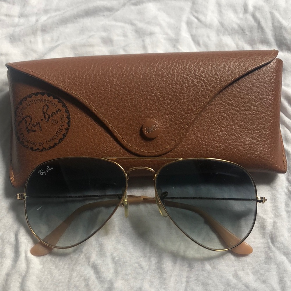 Aviator gradient frame gold lens babyblue gradient